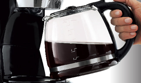 Black + Decker 12-Cup Programmable Coffee Maker (CM1070BC)